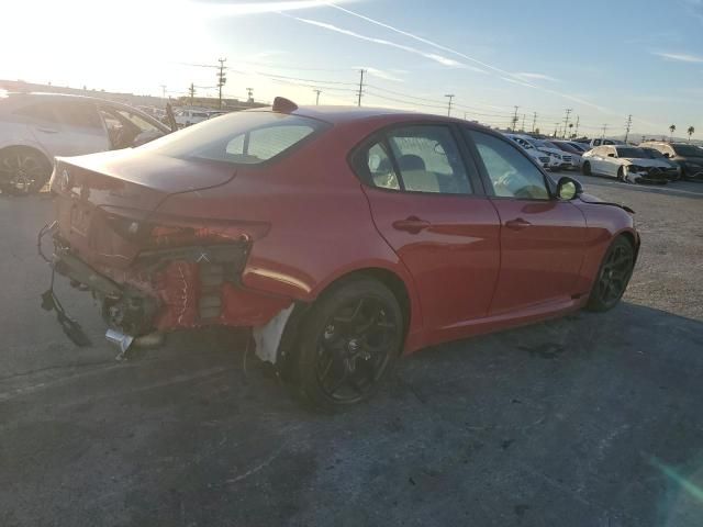 2021 Alfa Romeo Giulia Sport