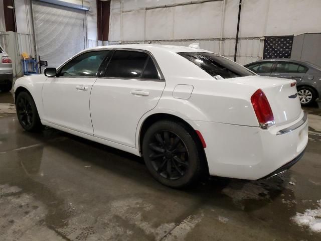 2018 Chrysler 300 Touring