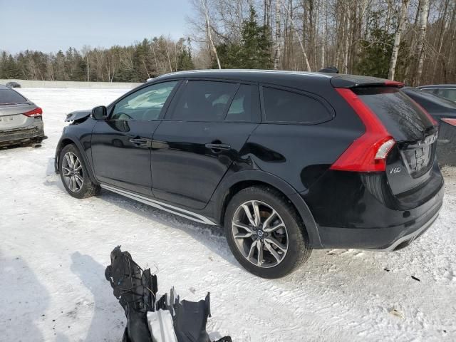 2017 Volvo V60 Cross Country Premier