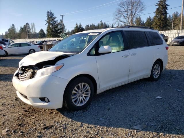 2015 Toyota Sienna XLE