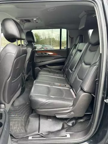 2017 Cadillac Escalade ESV Luxury