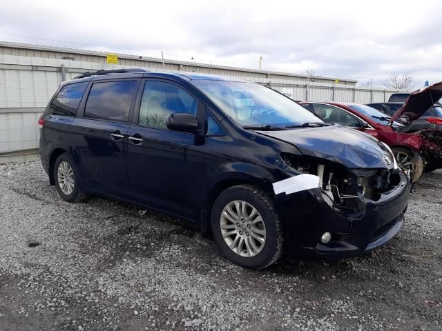 2014 Toyota Sienna XLE