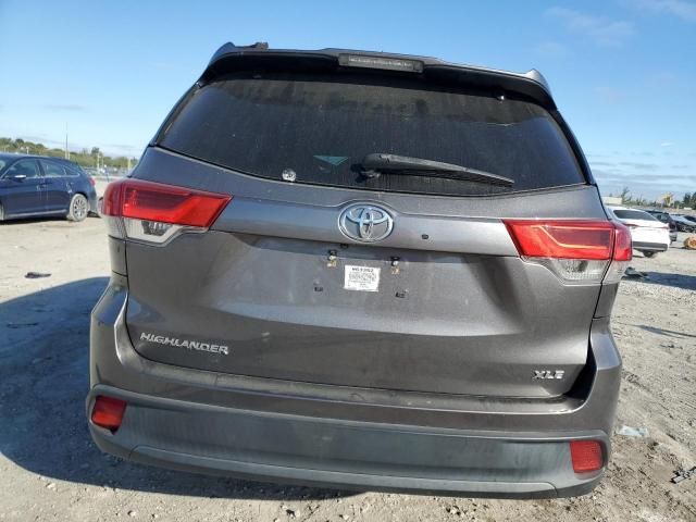 2018 Toyota Highlander SE