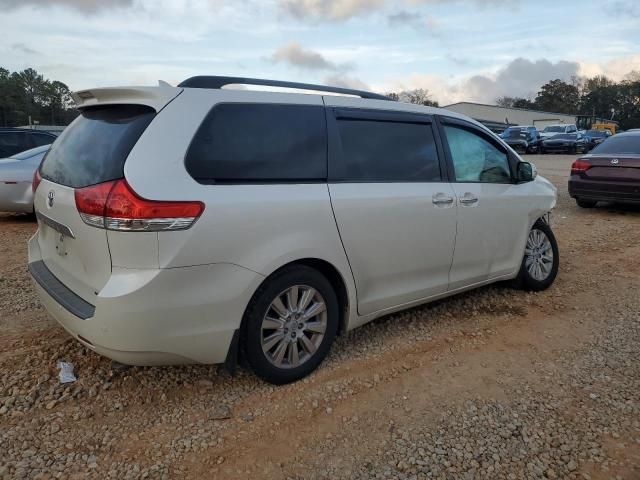 2013 Toyota Sienna XLE