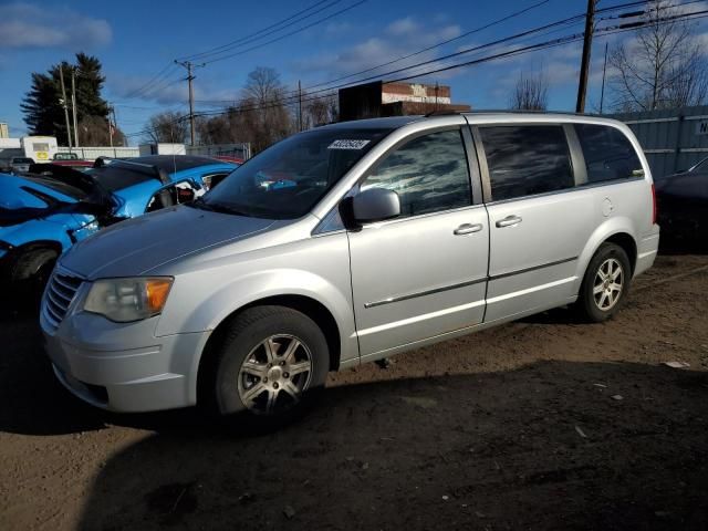 2010 Chrysler Town & Country Touring Plus