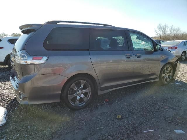 2017 Toyota Sienna SE