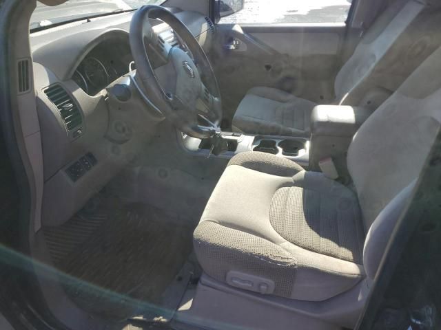 2005 Nissan Pathfinder LE