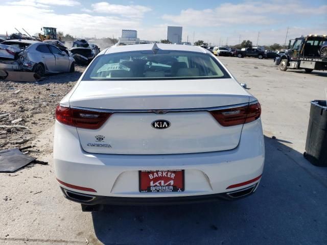 2017 KIA Cadenza Premium