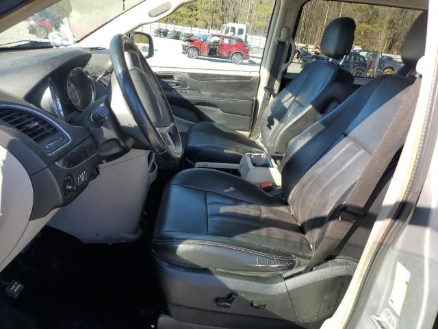 2013 Chrysler Town & Country Touring