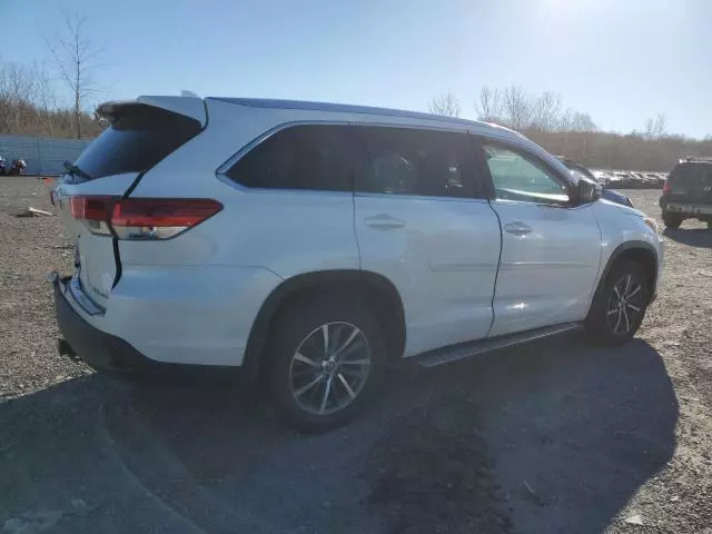 2018 Toyota Highlander SE