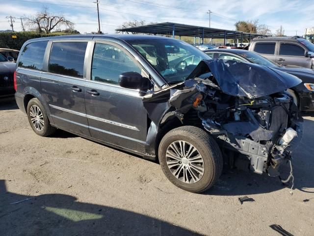 2014 Chrysler Town & Country S