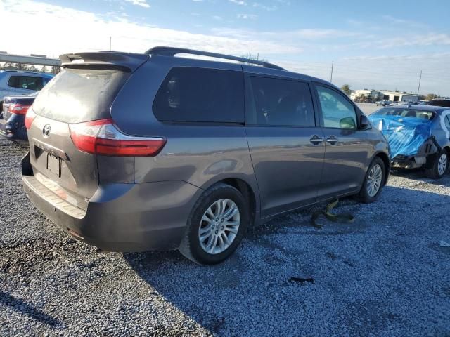 2015 Toyota Sienna XLE