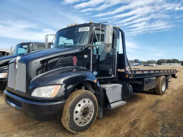 2019 Kenworth Construction T270