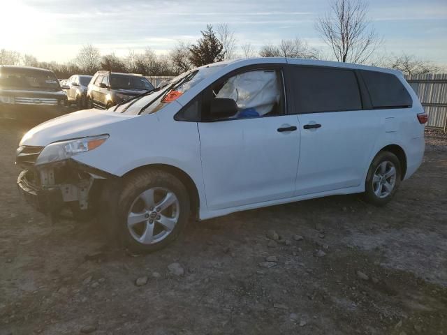 2020 Toyota Sienna L