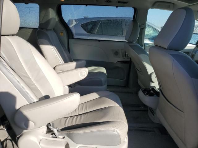 2012 Toyota Sienna XLE