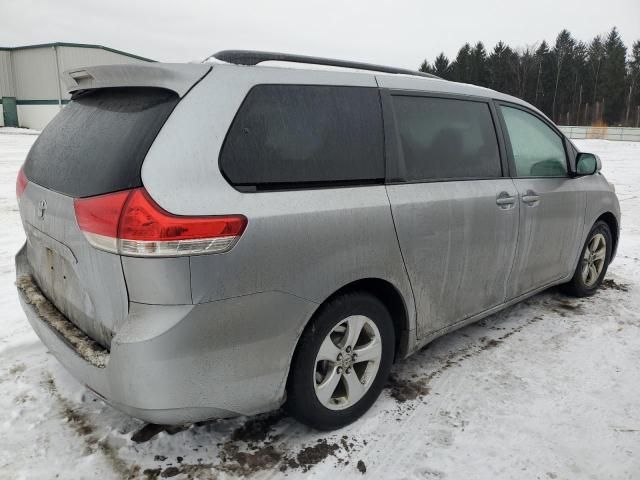 2011 Toyota Sienna LE