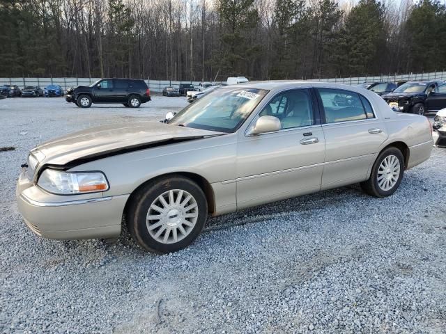 2004 Lincoln Town Car Executive