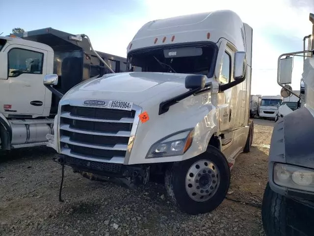 2022 Freightliner Cascadia 126