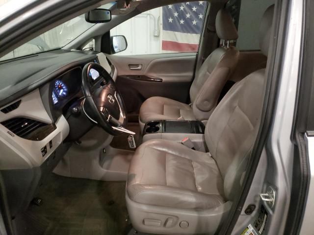 2016 Toyota Sienna XLE