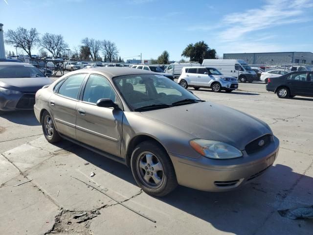 2005 Ford Taurus SE