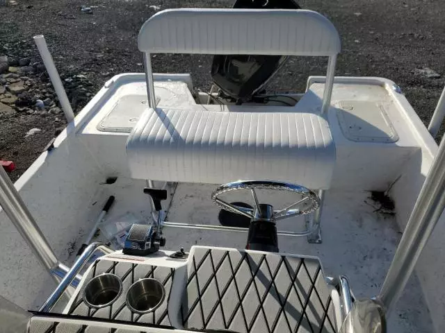 2006 Mako Boat