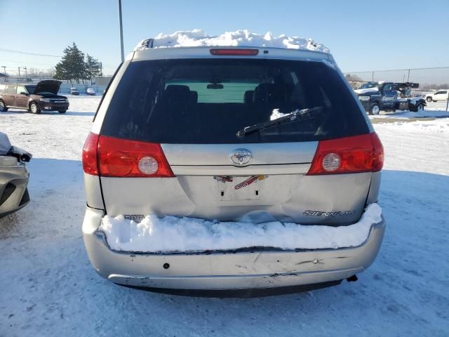 2006 Toyota Sienna XLE