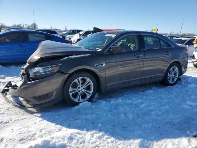 2016 Ford Taurus SE