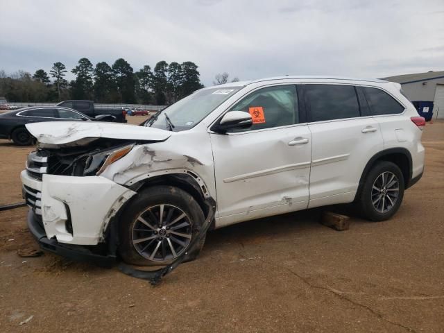 2017 Toyota Highlander SE