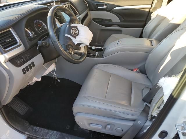 2019 Toyota Highlander SE