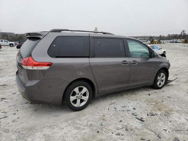 2011 Toyota Sienna LE