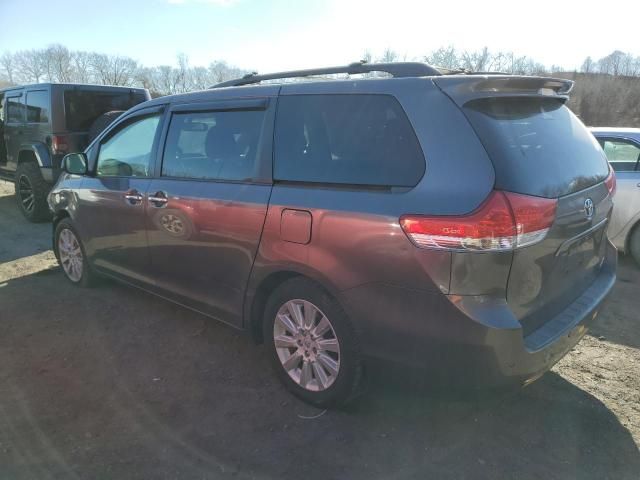 2013 Toyota Sienna XLE