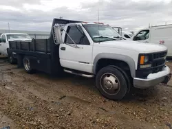 Salvage cars for sale from Copart Chicago: 2000 Chevrolet GMT-400 C3500-HD