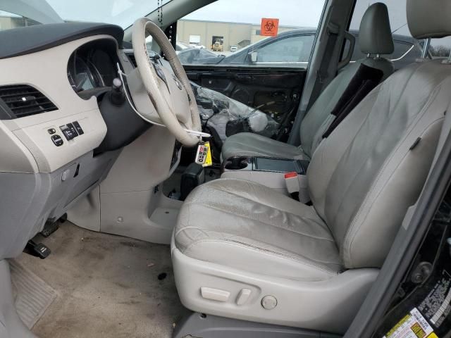 2014 Toyota Sienna XLE