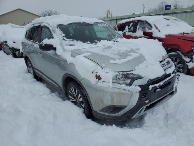 2020 Mitsubishi Outlander SE