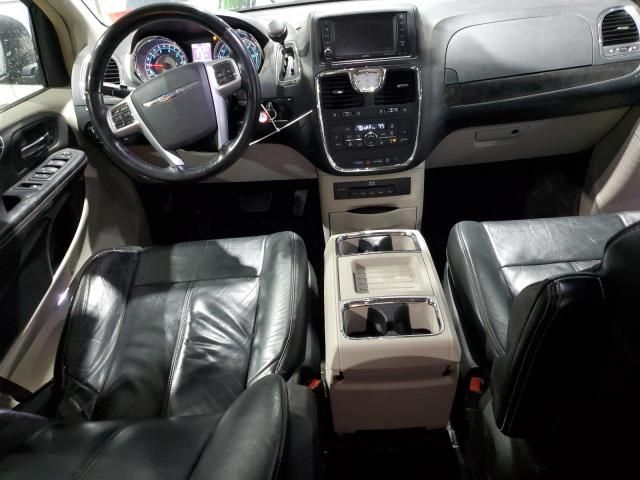 2014 Chrysler Town & Country Limited