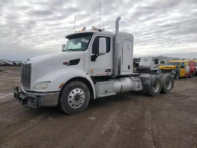 2016 Peterbilt 579