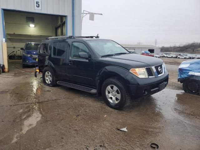 2005 Nissan Pathfinder LE