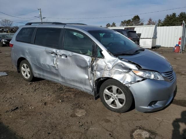 2015 Toyota Sienna LE