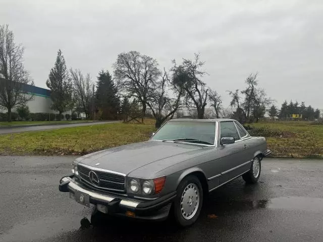 1987 Mercedes-Benz 560 SL