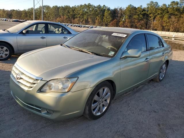 2005 Toyota Avalon XL