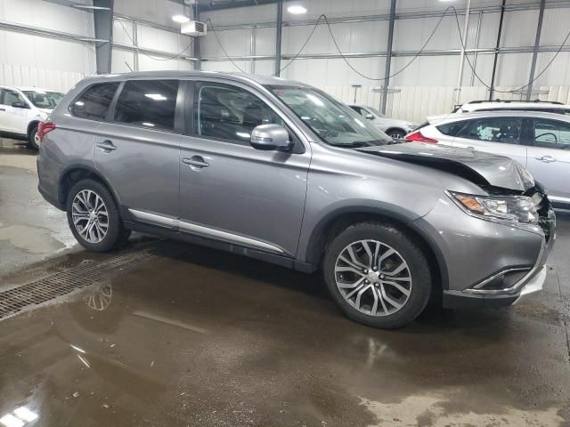 2016 Mitsubishi Outlander SE