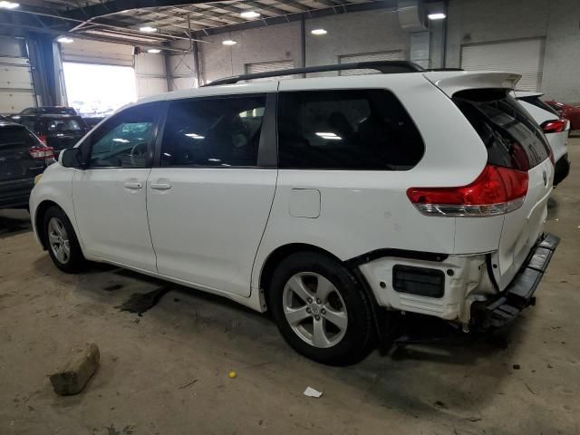 2011 Toyota Sienna LE