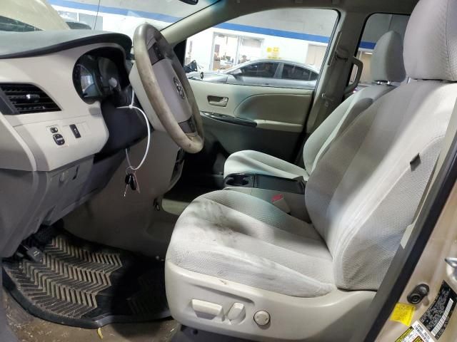 2012 Toyota Sienna LE