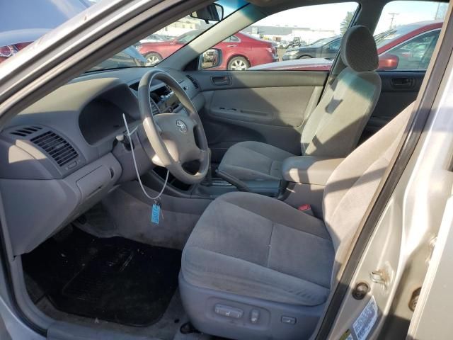 2004 Toyota Camry LE