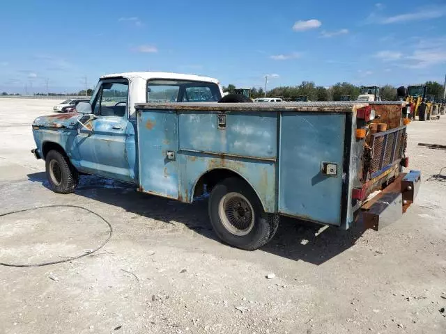 1977 Ford F-100 Cab