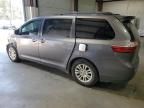 2016 Toyota Sienna XLE