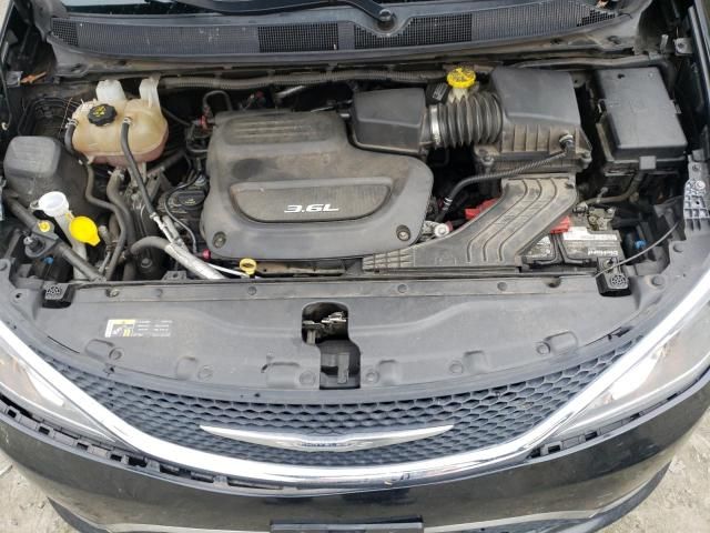 2017 Chrysler Pacifica Touring L