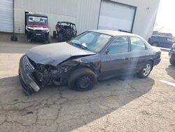 Salvage cars for sale from Copart Woodburn, OR: 2000 Toyota Camry CE