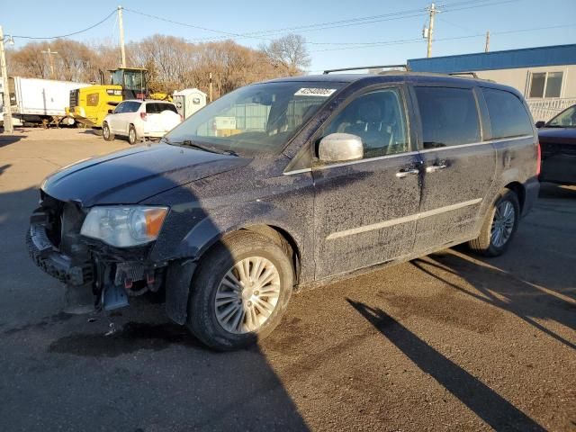 2015 Chrysler Town & Country Touring L