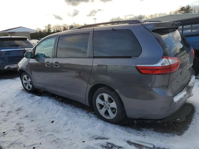 2015 Toyota Sienna LE